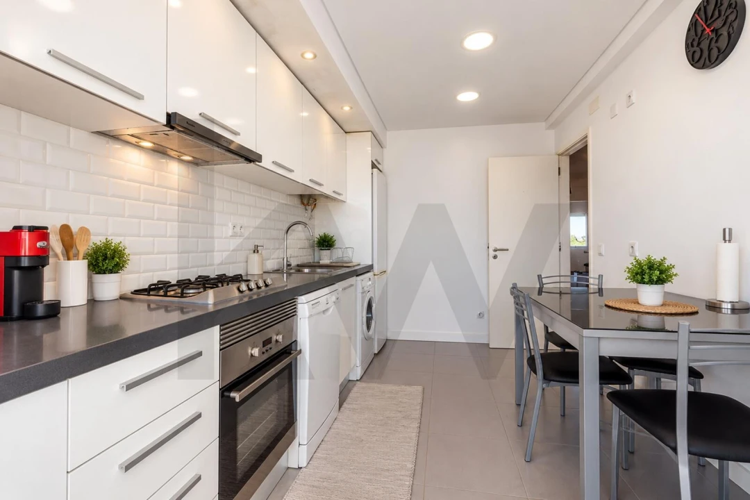 Apartamento T3 para Venda em Almada, Cova da Piedade, Pragal e Cacilhas Foto 23