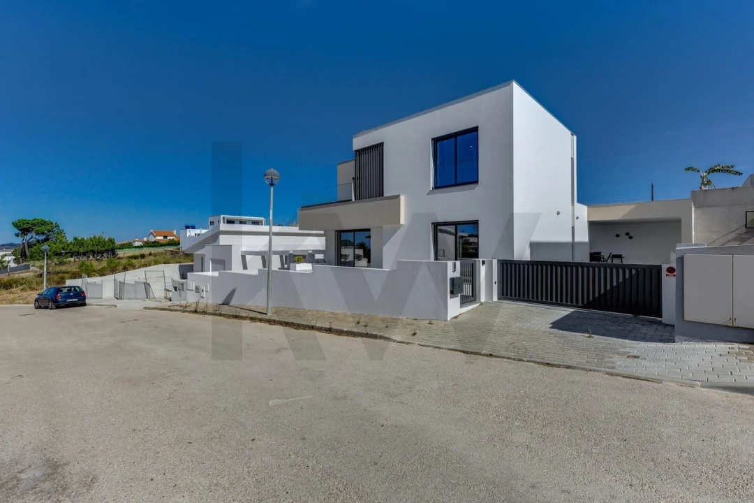 Moradia T3 para Venda em Ericeira Foto 2