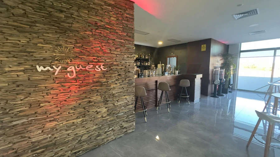 Apartamento T1 para Venda em Portimão Foto 6