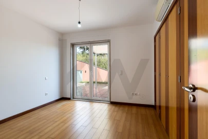 Moradia T4 para Venda em Oliveira do Douro