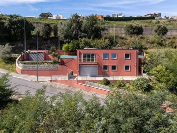 Moradia T4 para Venda em Oliveira do Douro