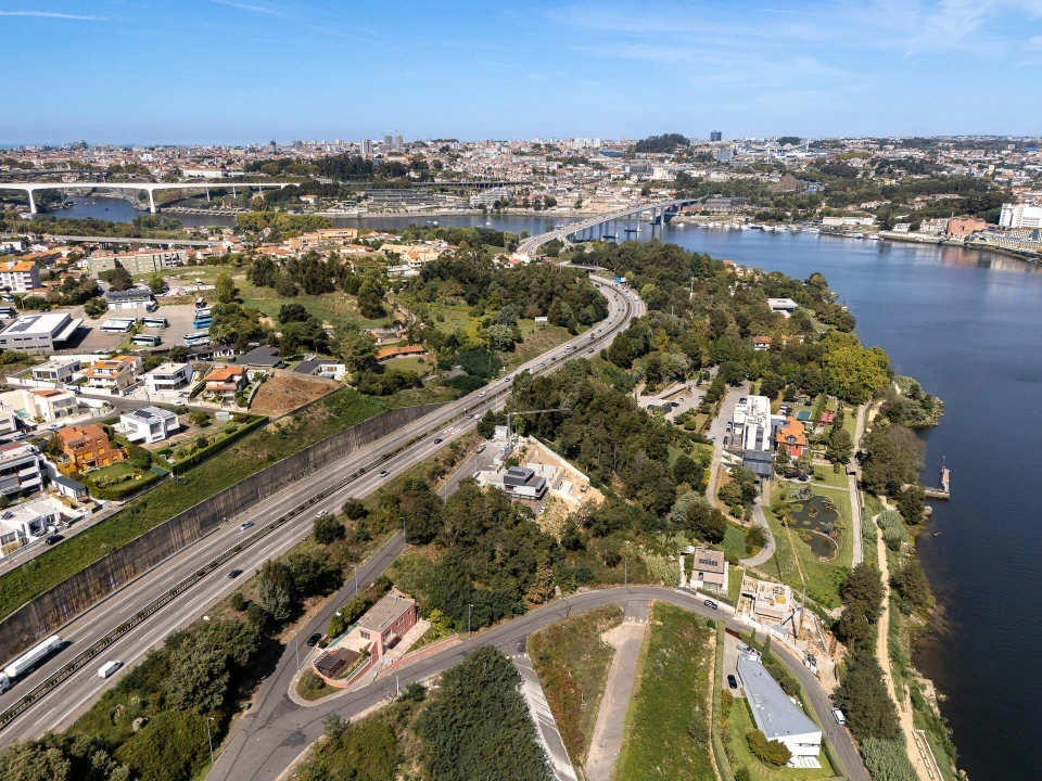 Moradia T4 para Venda em Oliveira do Douro Foto 30