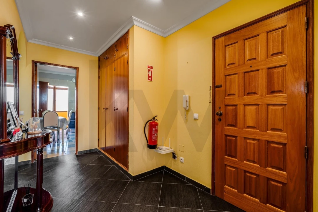 Apartamento T2 para Venda em Portimão Foto 22