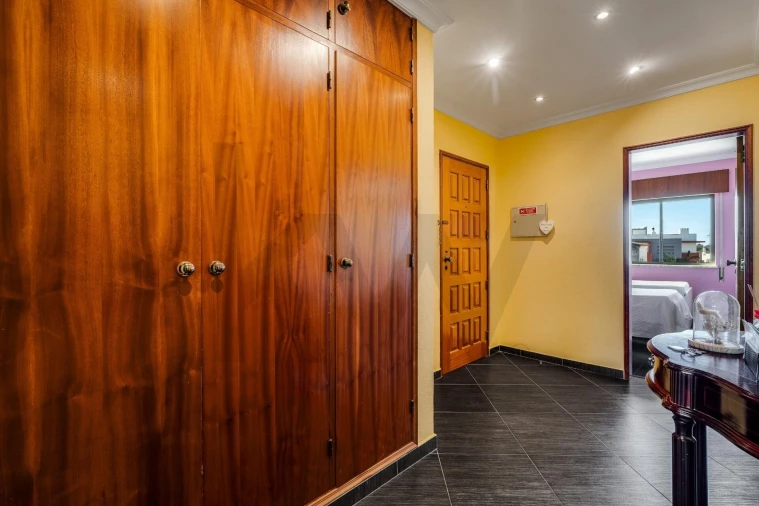 Apartamento T2 para Venda em Portimão Foto 21