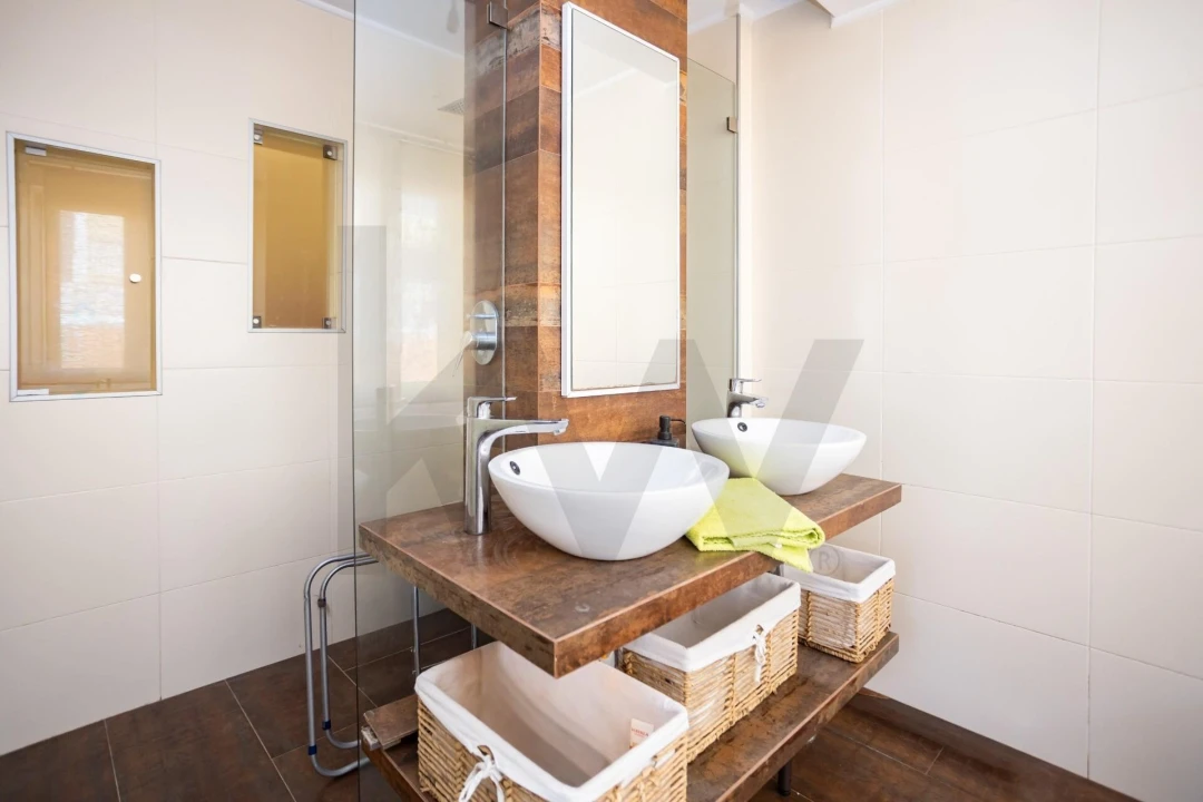 Apartamento T2 para Venda em Carcavelos e Parede Foto 17