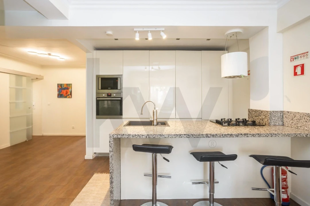 Apartamento T2 para Venda em Carcavelos e Parede Foto 4