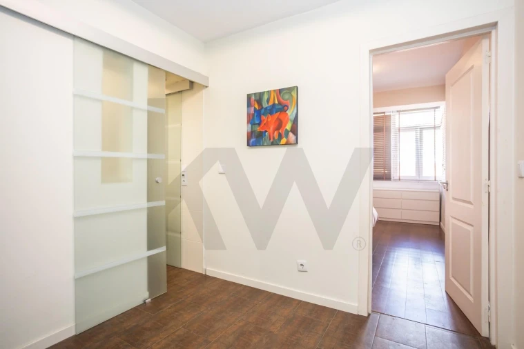Apartamento T2 para Venda em Carcavelos e Parede Foto 10