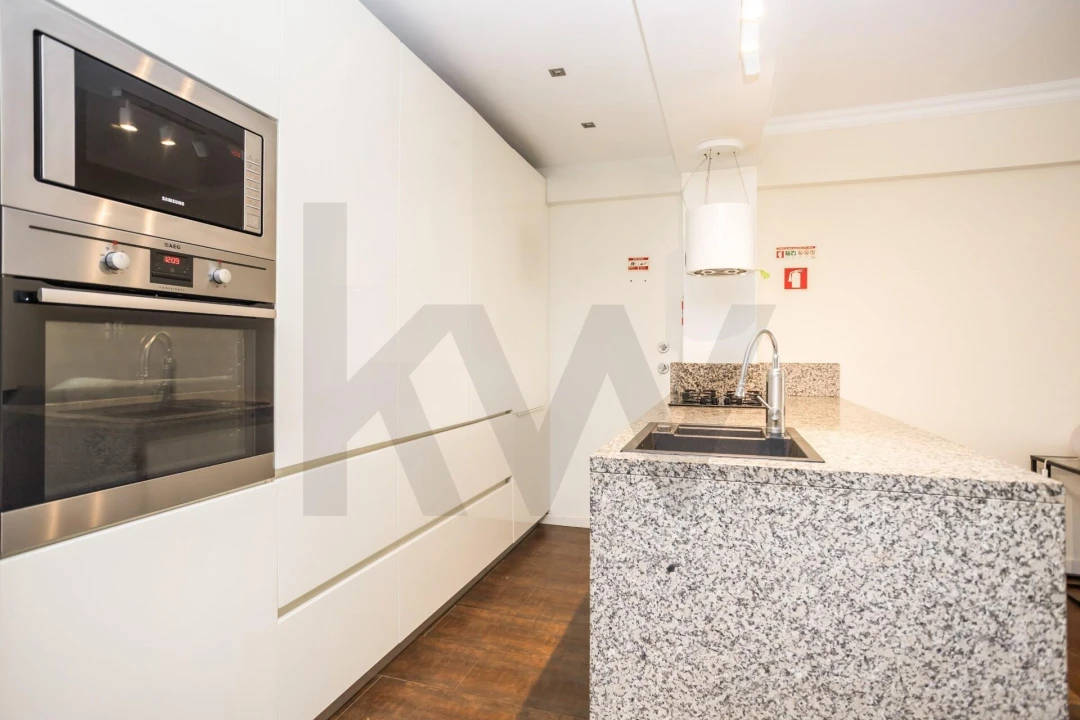 Apartamento T2 para Venda em Carcavelos e Parede Foto 5