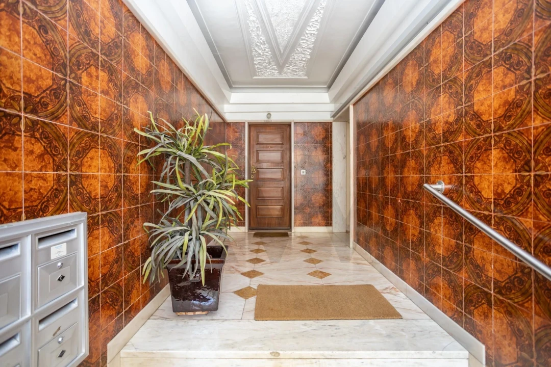 Apartamento T2 para Venda em Carcavelos e Parede Foto 21