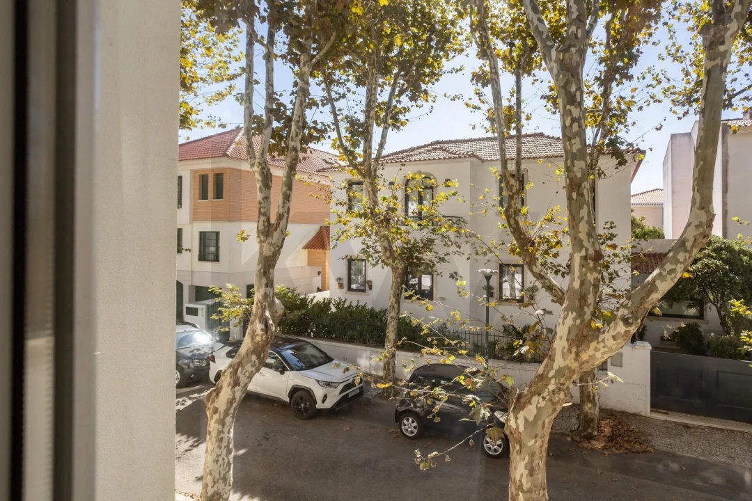 Apartamento T2 para Venda em Carcavelos e Parede Foto 9