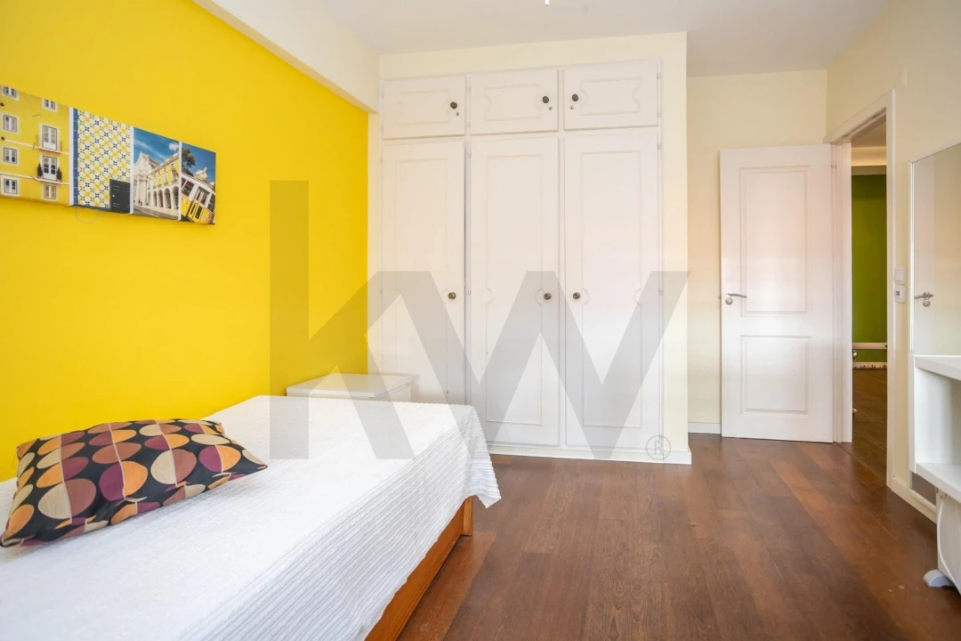 Apartamento T2 para Venda em Carcavelos e Parede Foto 20