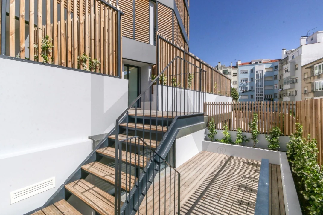 Apartamento T1 para Arrendamento em Santo António Foto 22