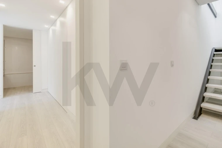 Apartamento T1 para Arrendamento em Santo António Foto 14