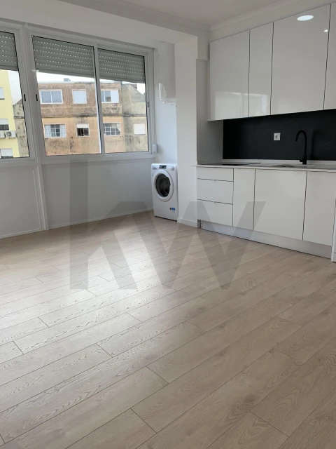 Apartamento T2 para Venda em Venteira