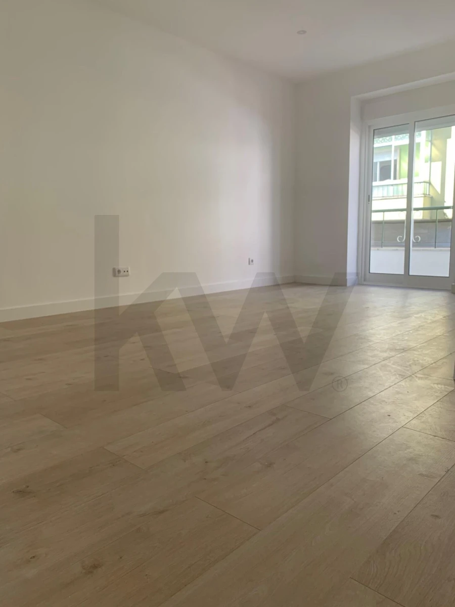 Apartamento T2 para Venda em Venteira Foto 9