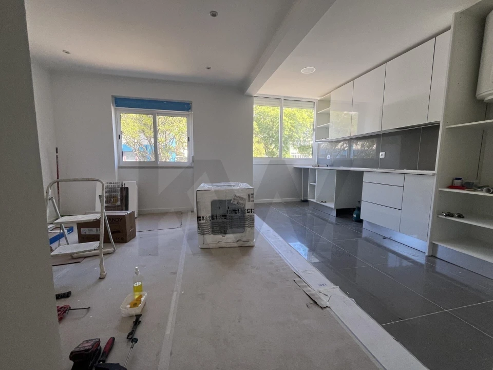 Apartamento T2 para Venda em Venteira Foto 4