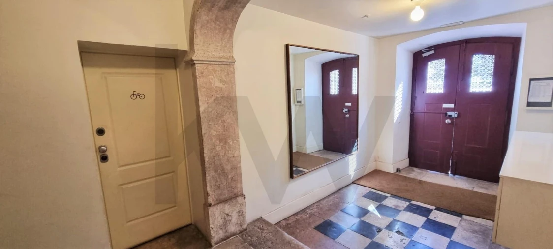 Apartamento T2 para Venda em Santa Maria Maior Foto 27