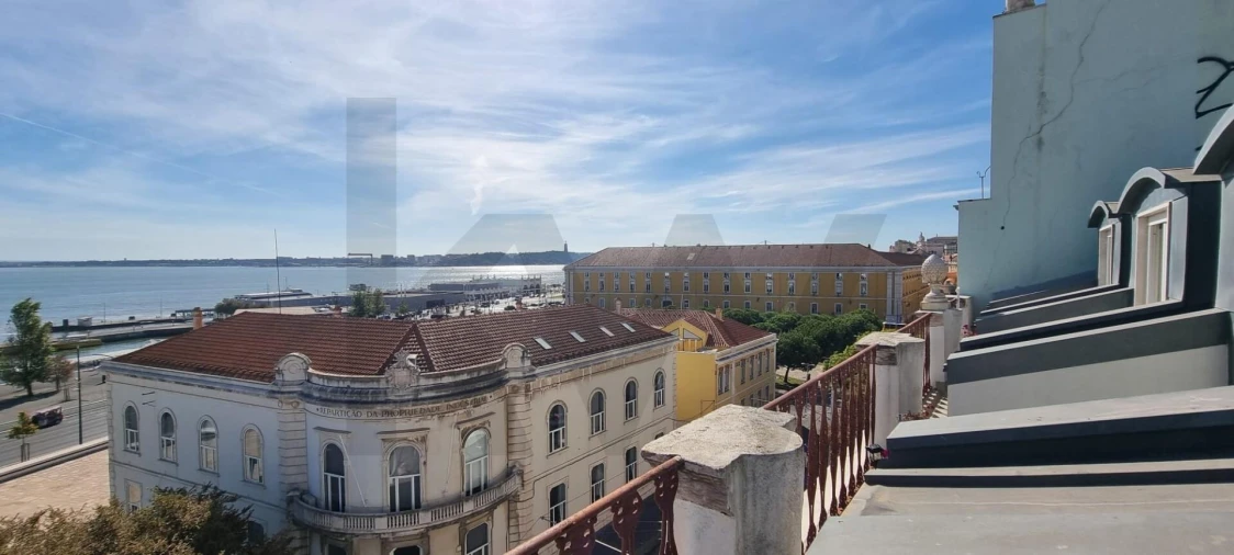 Apartamento T2 para Venda em Santa Maria Maior Foto 17