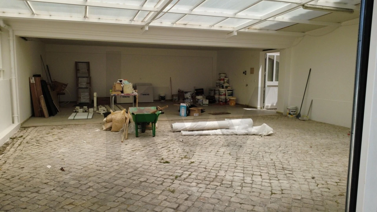 Moradia T5 para Venda em São João das Lampas e Terrugem Foto 32