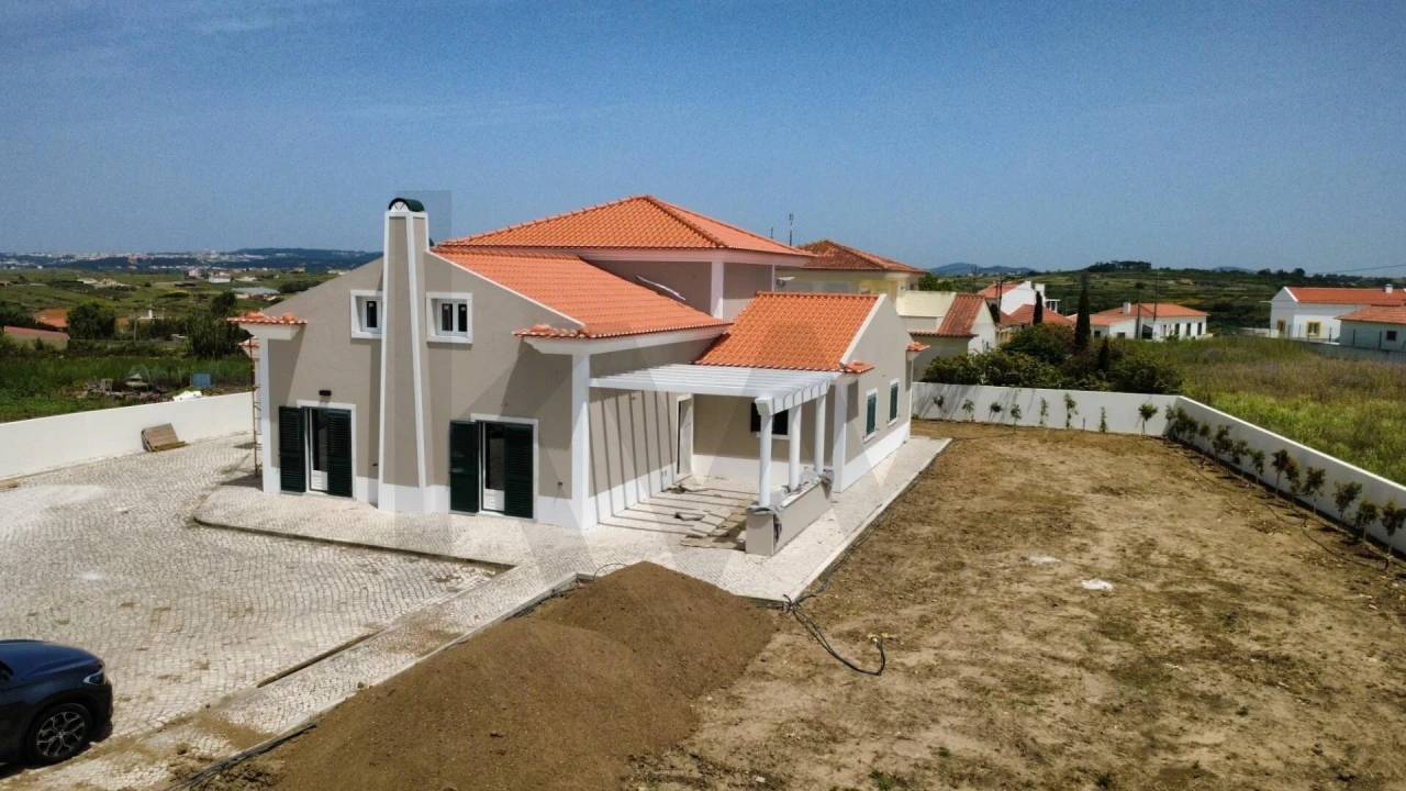 Moradia T5 para Venda em São João das Lampas e Terrugem Foto 46
