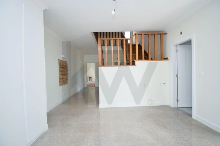 Moradia T5 para Venda em São João das Lampas e Terrugem Foto 12