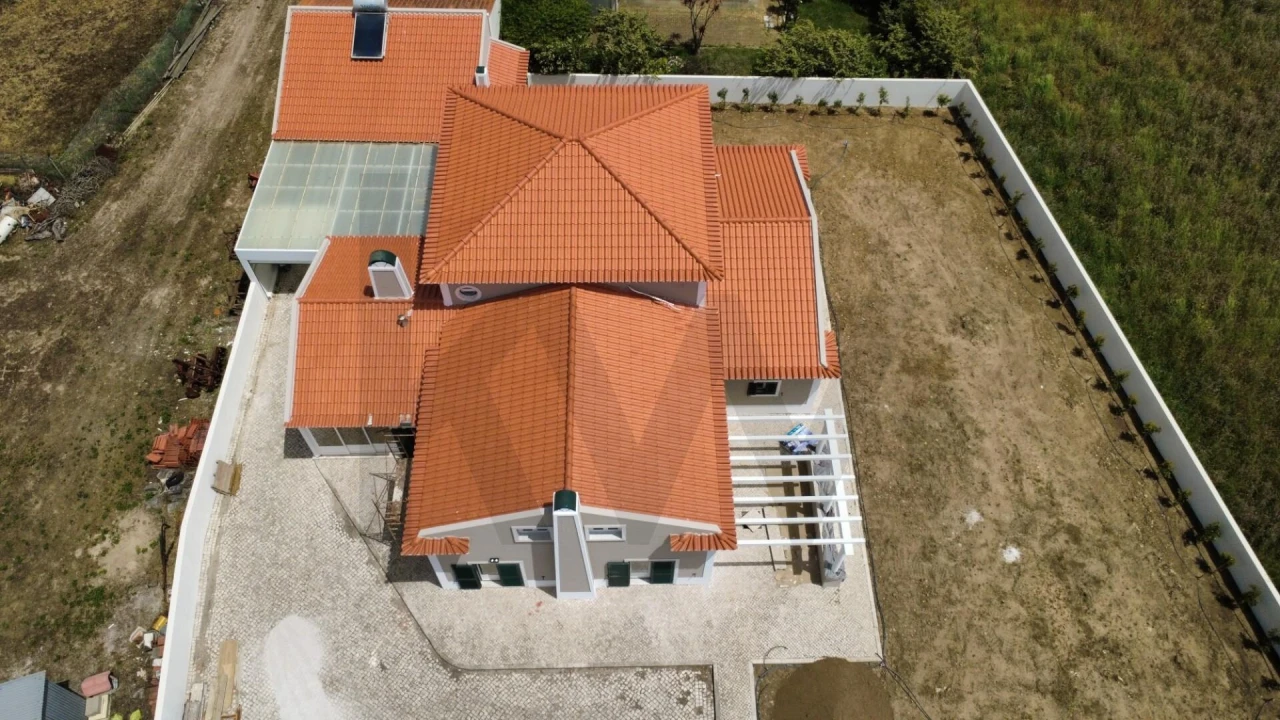 Moradia T5 para Venda em São João das Lampas e Terrugem Foto 36