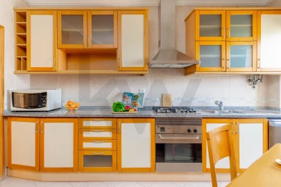Apartamento T3 para Arrendamento em Almada, Cova da Piedade, Pragal e Cacilhas