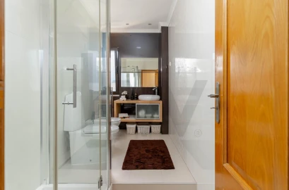 Apartamento T3 para Arrendamento em Almada, Cova da Piedade, Pragal e Cacilhas