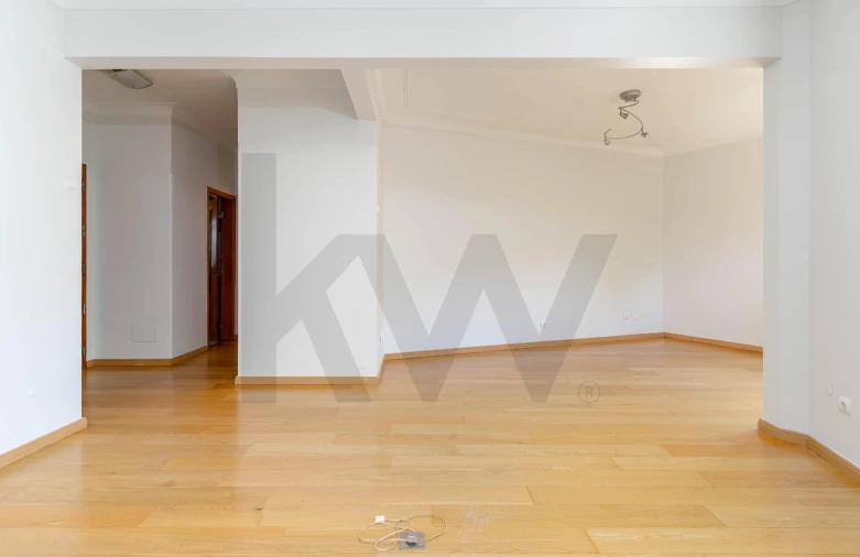 Apartamento T3 para Arrendamento em Almada, Cova da Piedade, Pragal e Cacilhas Foto 21