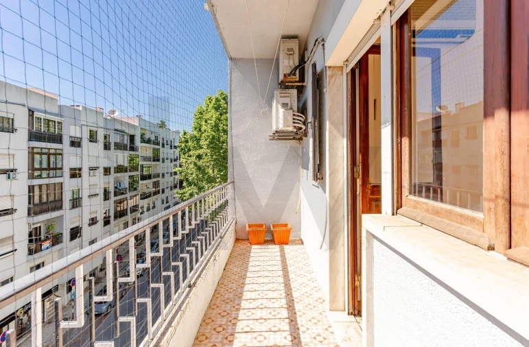Apartamento T3 para Arrendamento em Almada, Cova da Piedade, Pragal e Cacilhas Foto 2