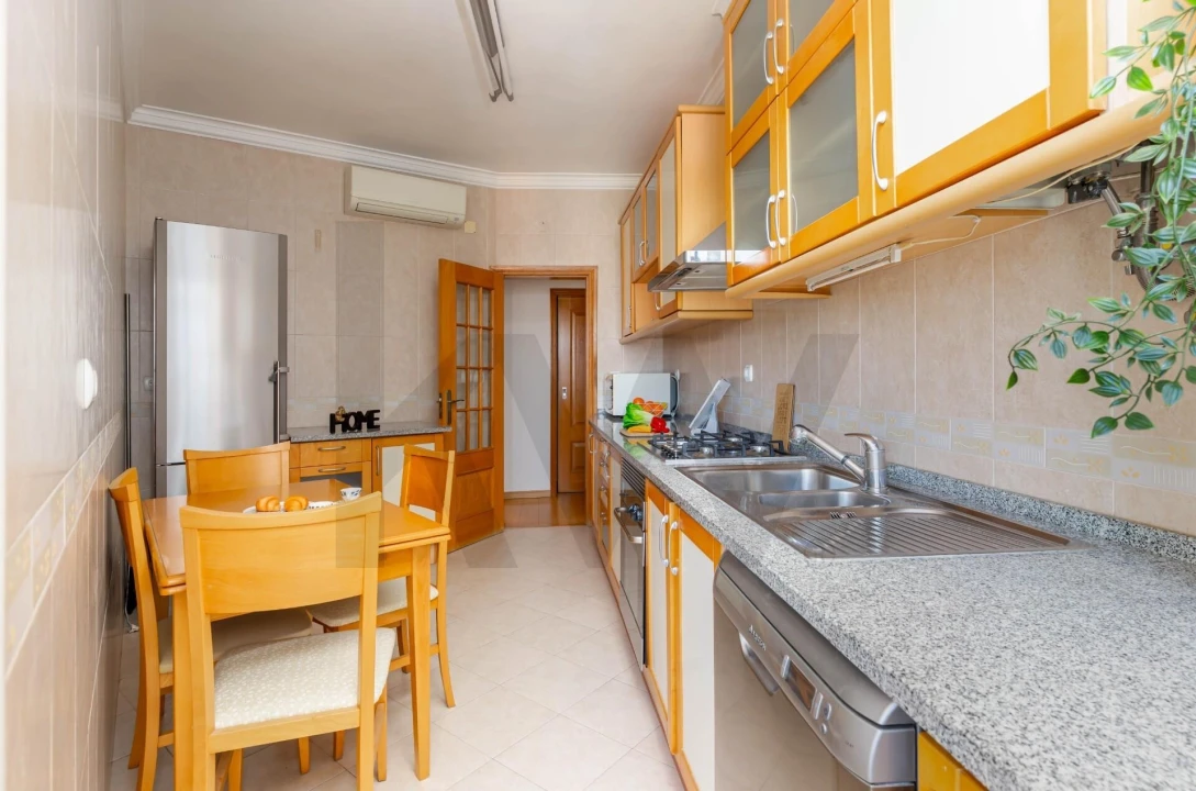 Apartamento T3 para Arrendamento em Almada, Cova da Piedade, Pragal e Cacilhas Foto 17