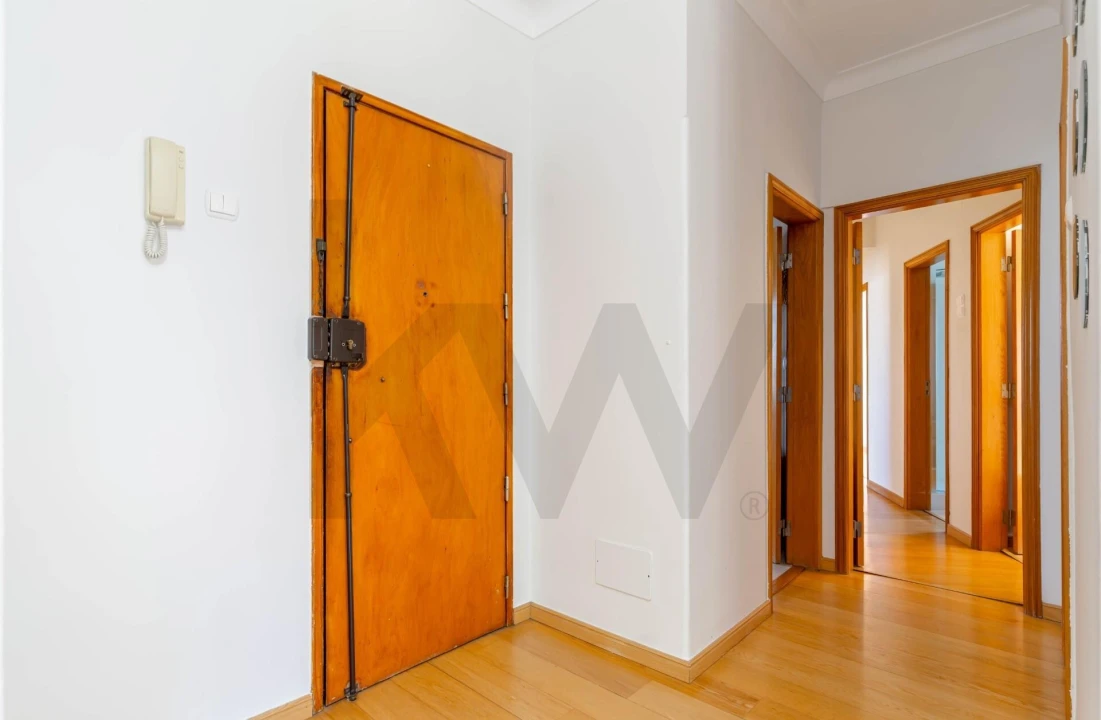 Apartamento T3 para Arrendamento em Almada, Cova da Piedade, Pragal e Cacilhas Foto 26