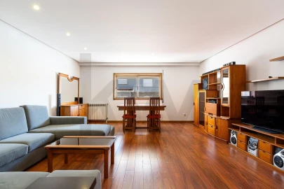 Apartamento T3 para Venda em Paços de Ferreira