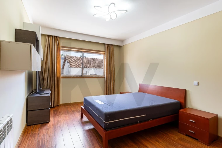 Apartamento T3 para Venda em Paços de Ferreira Foto 16