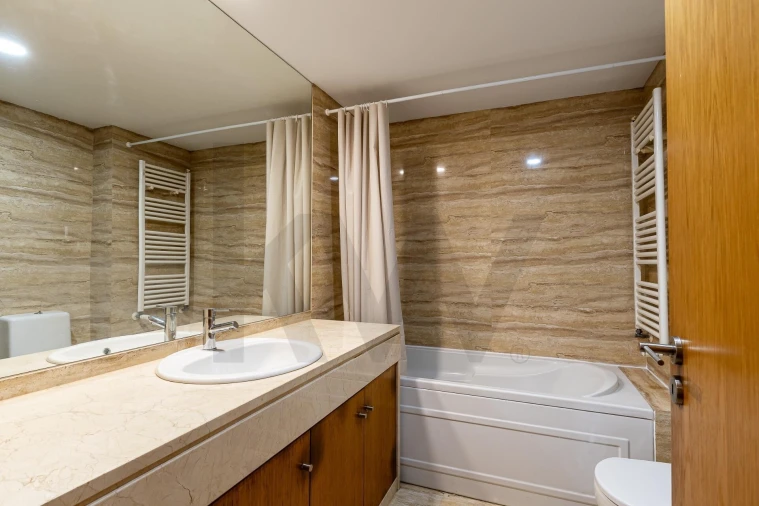 Apartamento T3 para Venda em Paços de Ferreira Foto 15