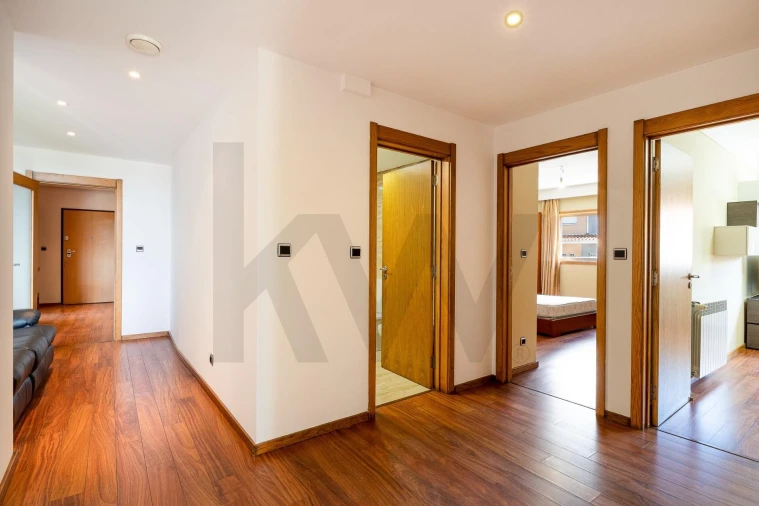 Apartamento T3 para Venda em Paços de Ferreira Foto 12