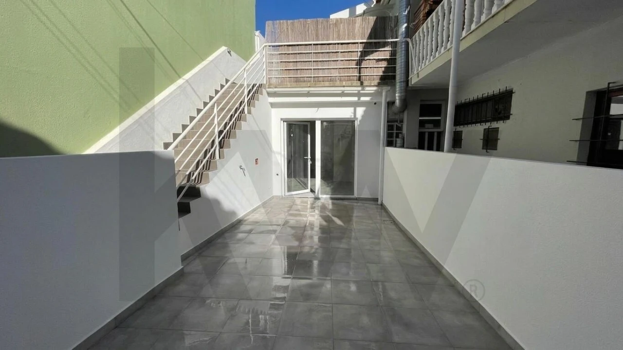 Apartamento T1 para Arrendamento em Mafra Foto 13