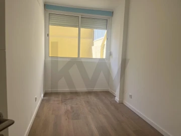 Apartamento T3 para Venda em Falagueira-Venda Nova