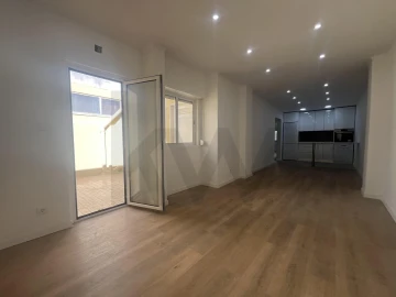 Apartamento T3 para Venda em Falagueira-Venda Nova