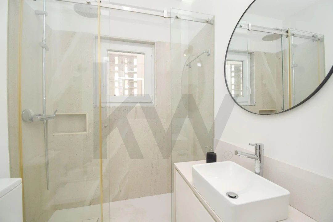 Apartamento T1 para Arrendamento em Areeiro Foto 17
