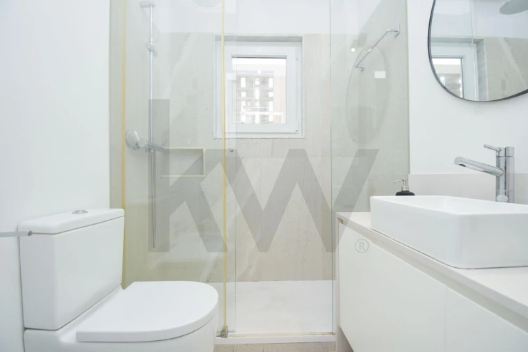 Apartamento T1 para Arrendamento em Areeiro Foto 18