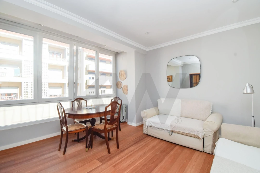 Apartamento T1 para Arrendamento em Areeiro Foto 1