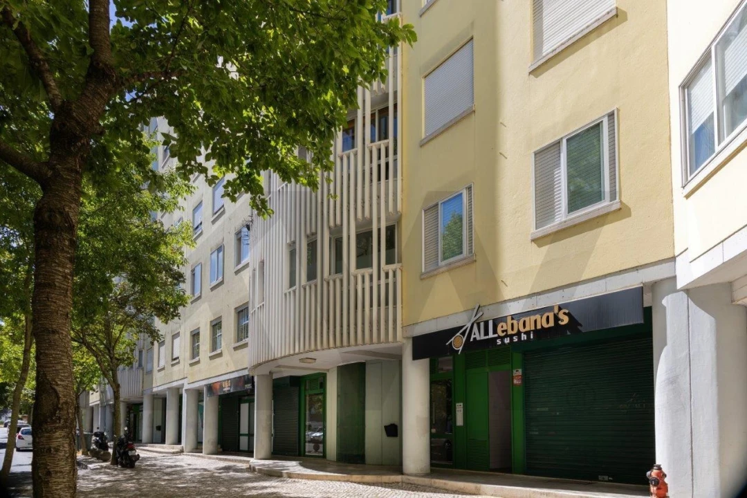 Apartamento T1 para Arrendamento em Carnide Foto 22