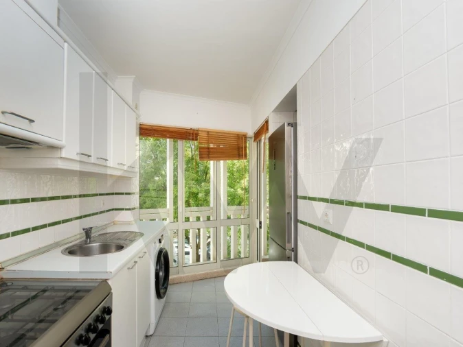 Apartamento T1 para Arrendamento em Carnide Foto 2
