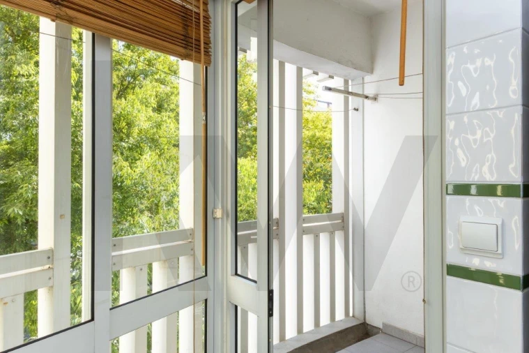 Apartamento T1 para Arrendamento em Carnide Foto 7
