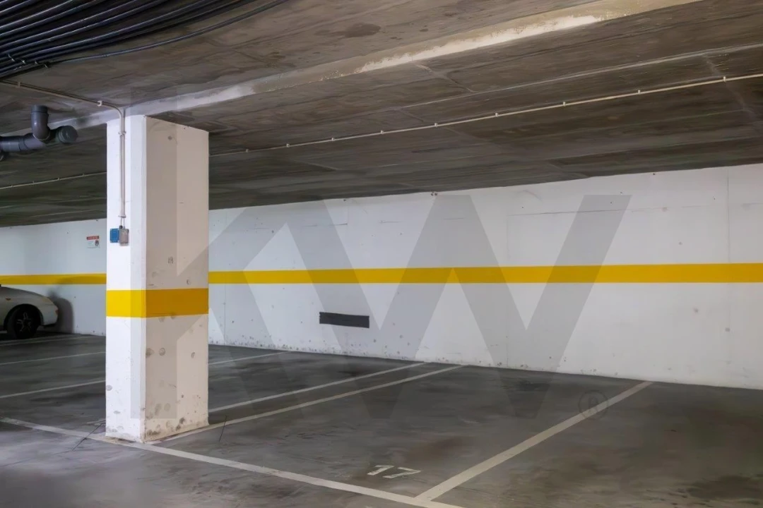 Apartamento T1 para Arrendamento em Carnide Foto 21