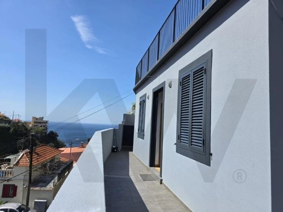 Moradia T1 para Venda em Funchal (Santa Maria Maior) Foto 1