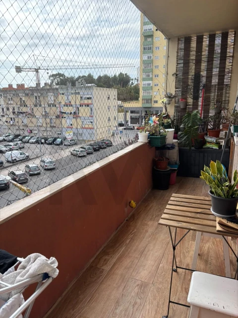 Apartamento T3 para Venda em Pontinha e Famões