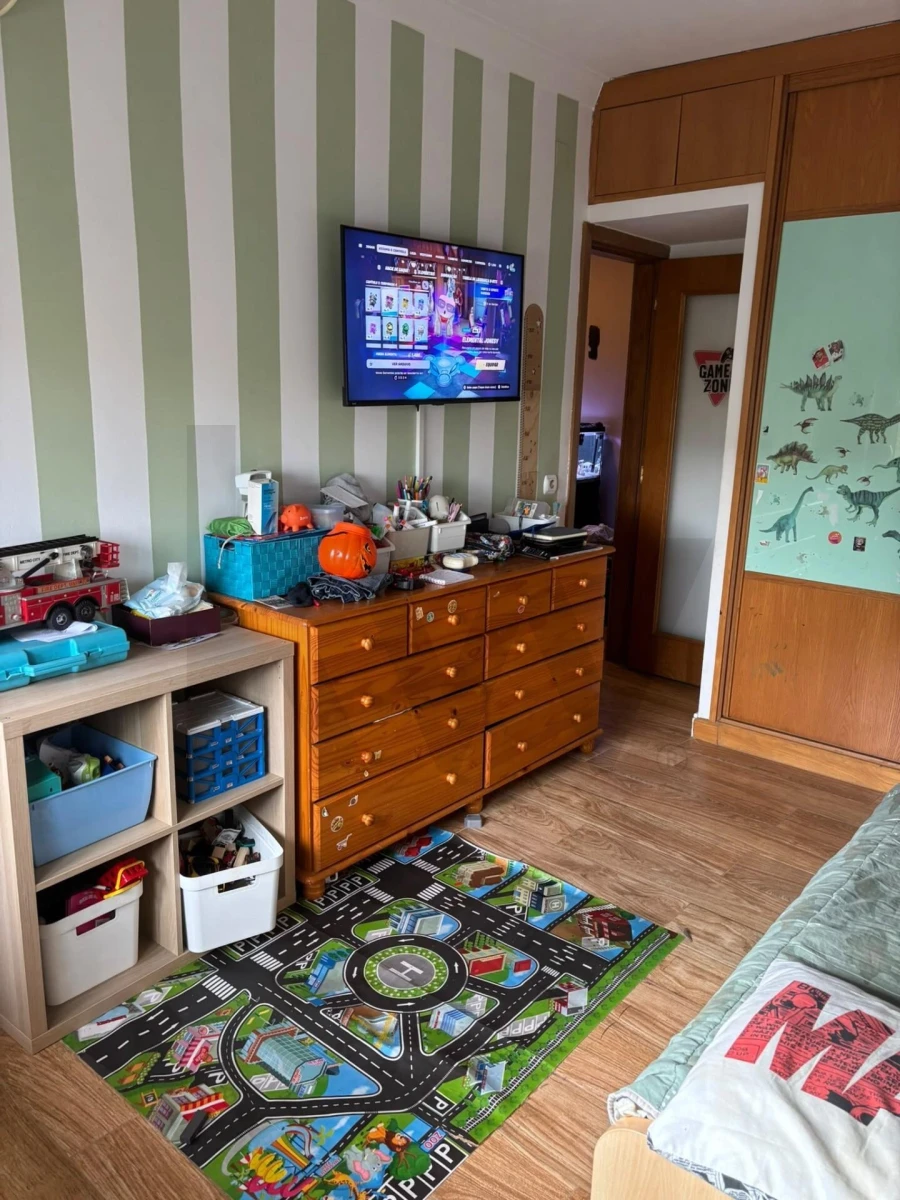 Apartamento T3 para Venda em Pontinha e Famões Foto 9