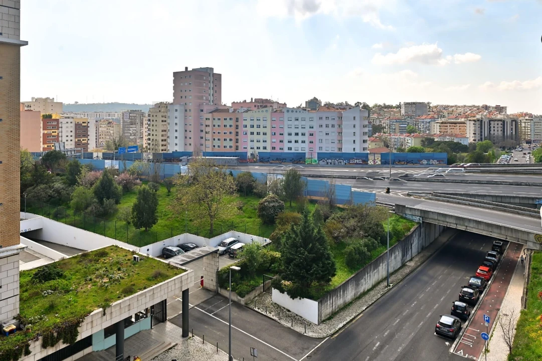 Apartamento T3 para Arrendamento em São Domingos de Benfica Foto 25